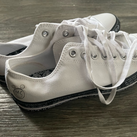 Miley Cyrus X converse sneakers - Picture 3 of 5